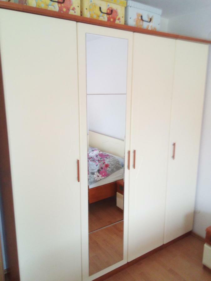 Apartment Melani Pula Eksteriør billede